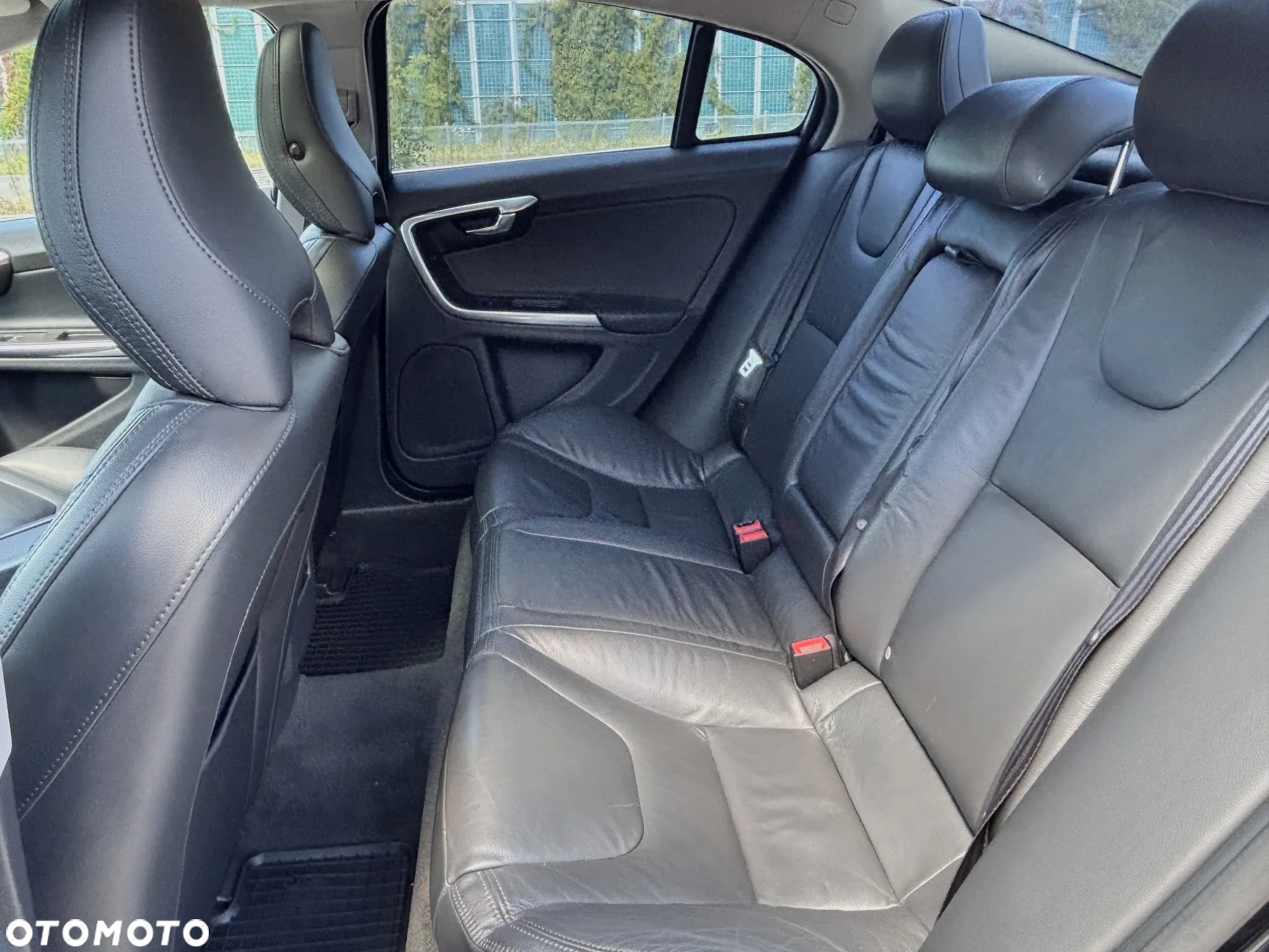 Volvo S60 2.5 T5 - 12