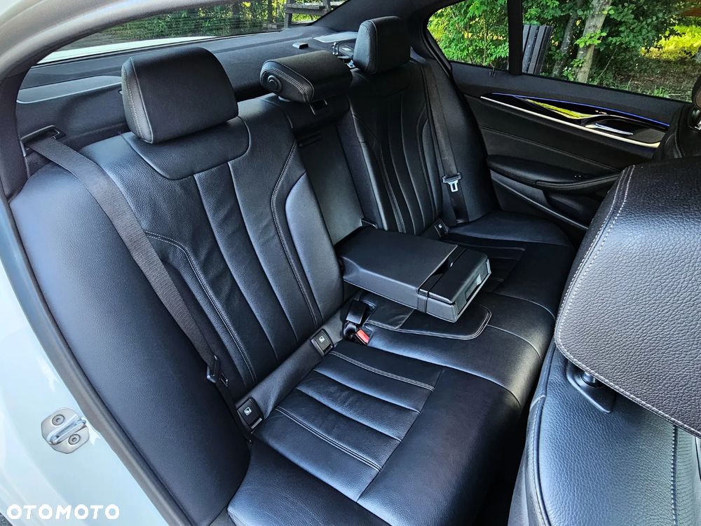 BMW Seria 5 540d xDrive M Sport sport - 14
