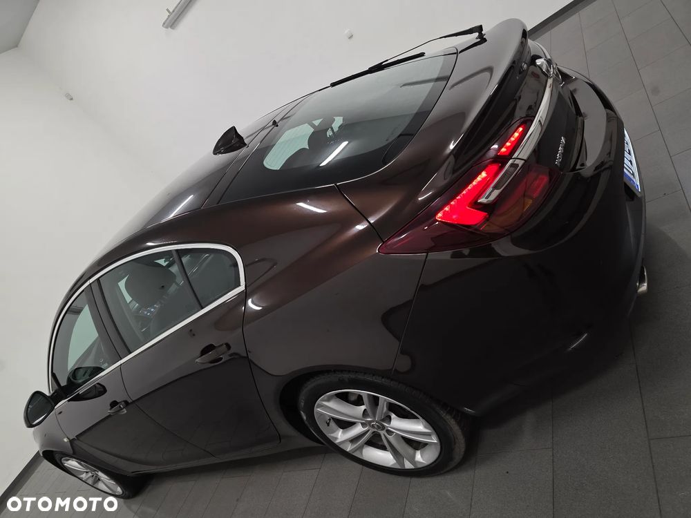 Opel Insignia 2.0 CDTI Cosmo S&S - 35