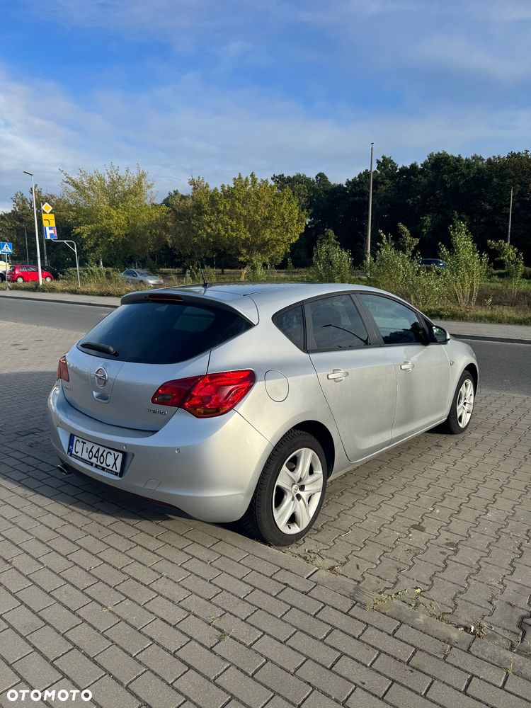 Opel Astra - 3