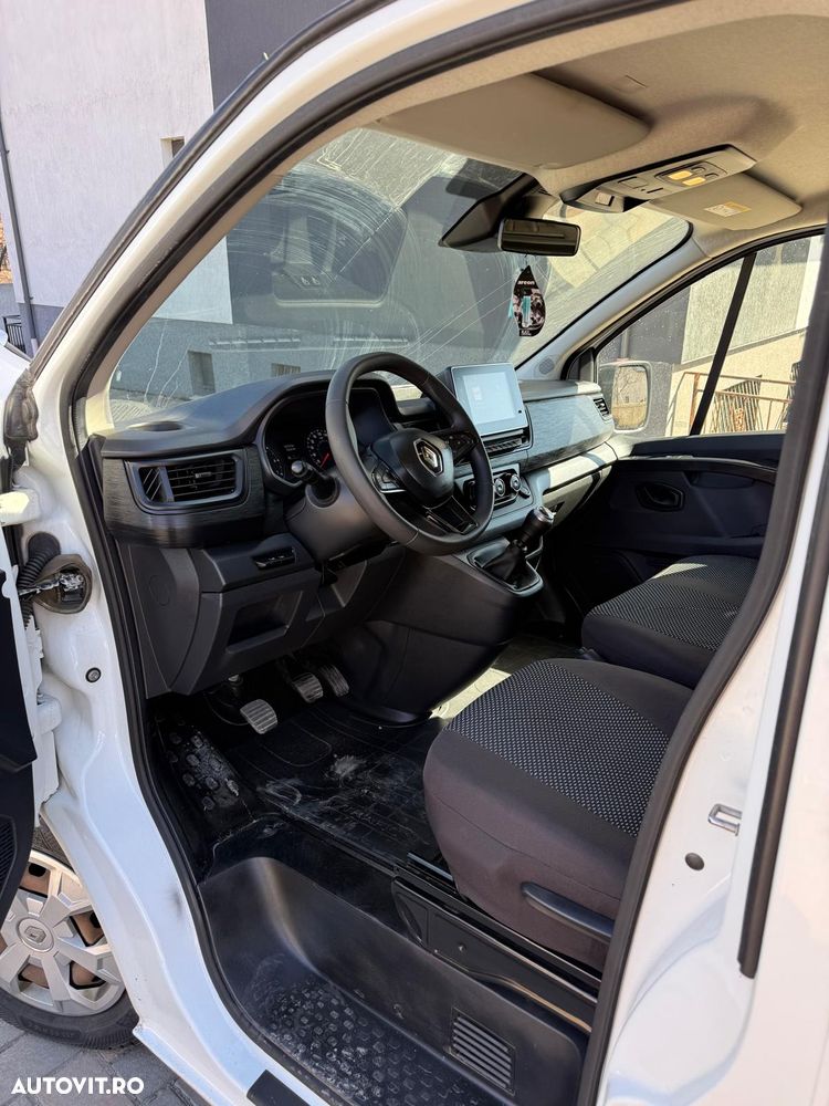 Renault Trafic - 9