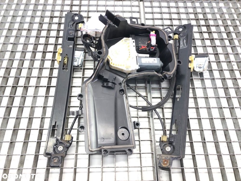 PODNOŚNIK SZYBY PRAWY PRZÓD  SEAT LEON (1P1) 2005 - 2013 1.6 75 kW [102 KM] benzyna 2005 - 2012 - 2