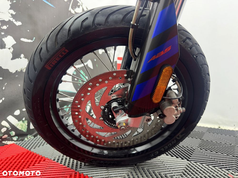 Aprilia SX - 9