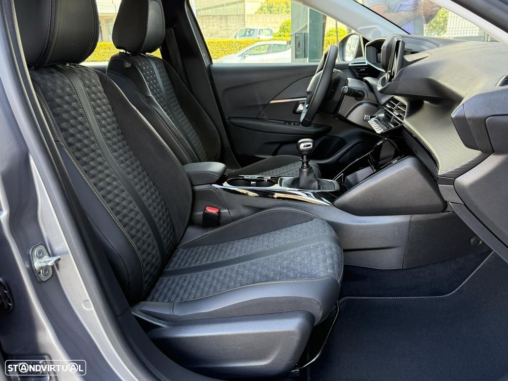Peugeot 208 1.2 PureTech Allure - 37
