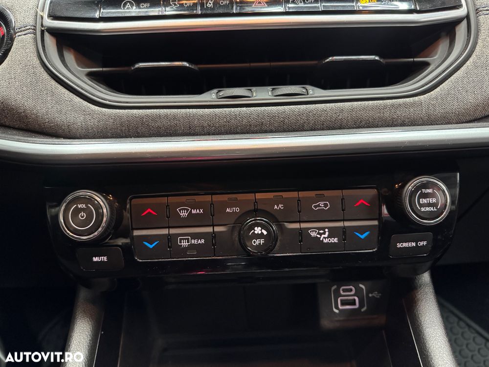 Jeep Compass - 13
