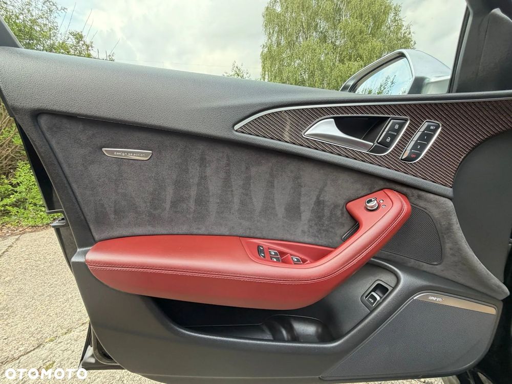 Audi S6 Avant - 11