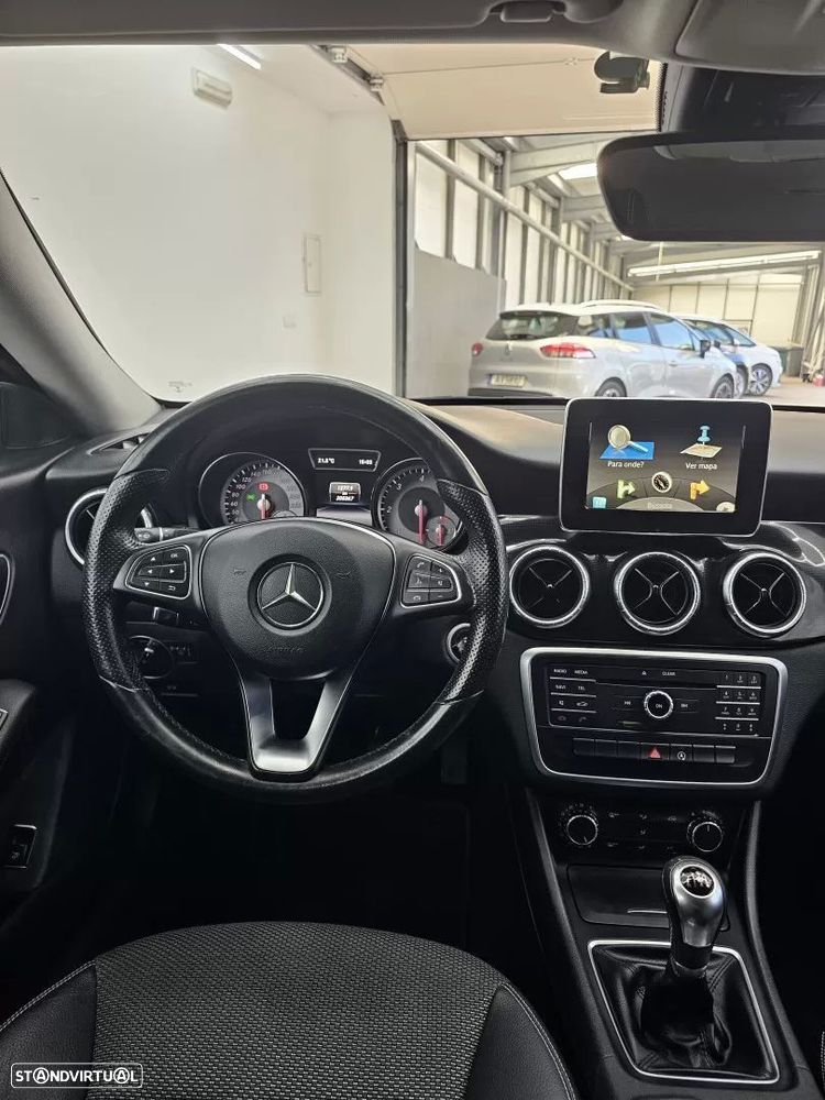 Mercedes-Benz CLA 180 d Urban - 46