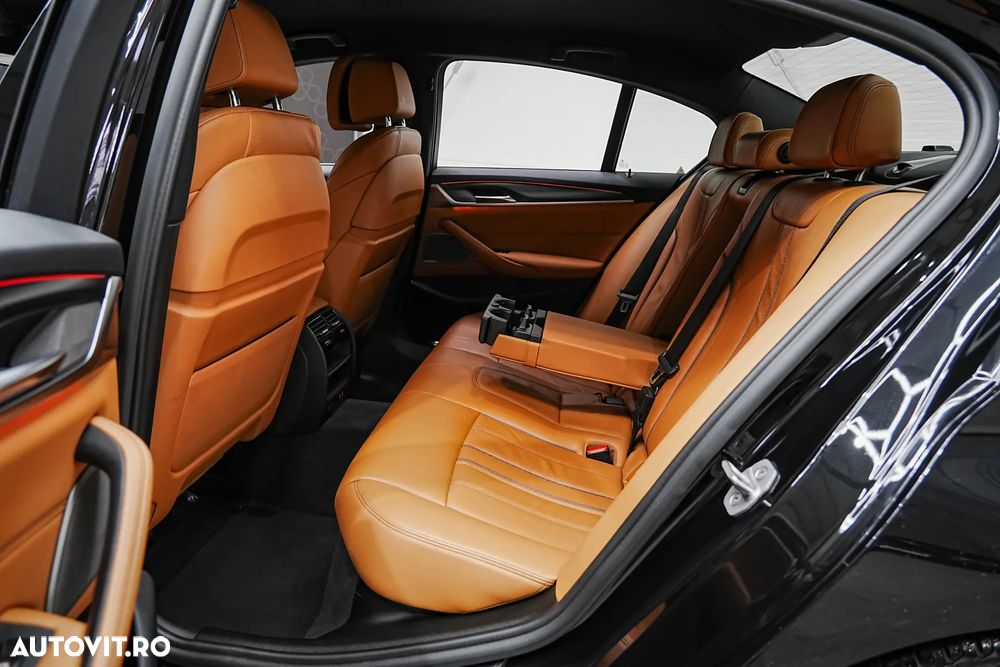 BMW Seria 5 520i Aut. M Sport Edition - 8