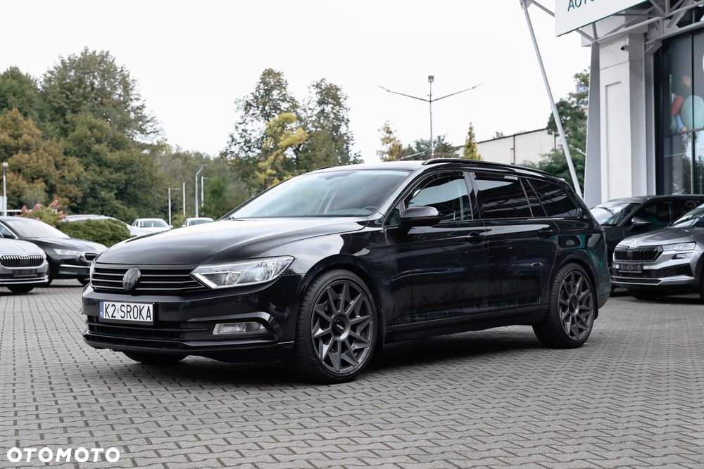 Volkswagen Passat - 4
