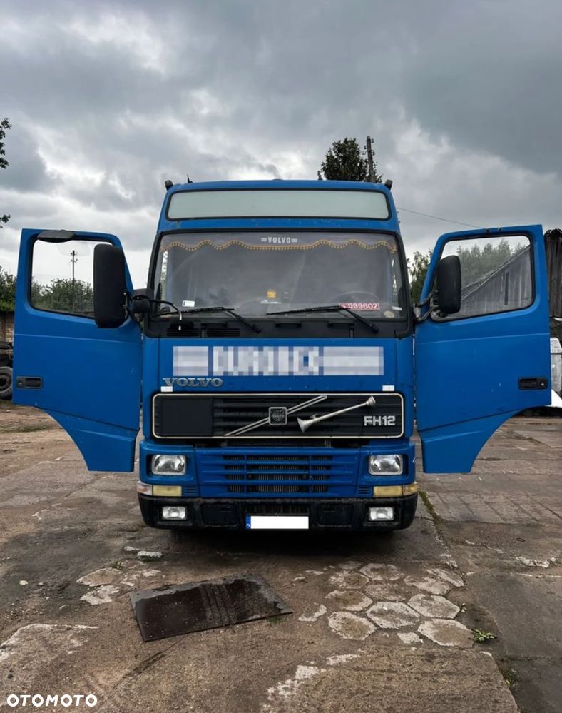 Volvo 420 / Manual / 2000 rok - 7