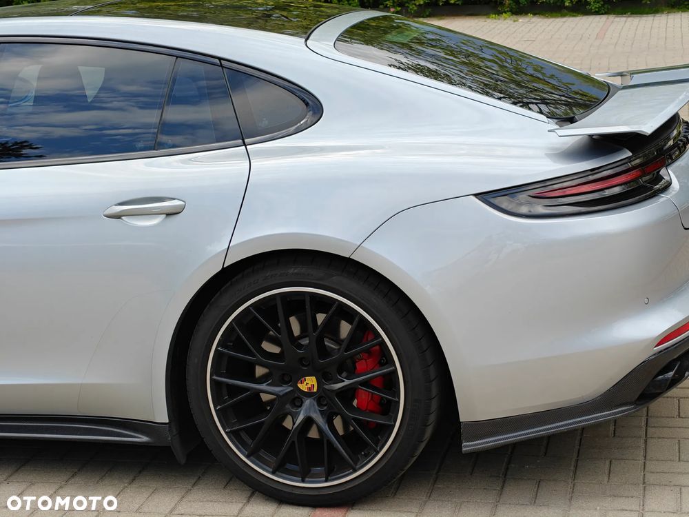 Porsche Panamera Turbo - 10