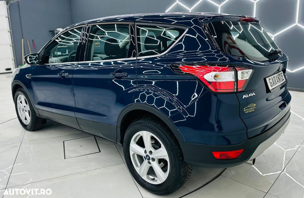 Ford Kuga 1.5 EcoBoost 2x4 Business Edition - 3