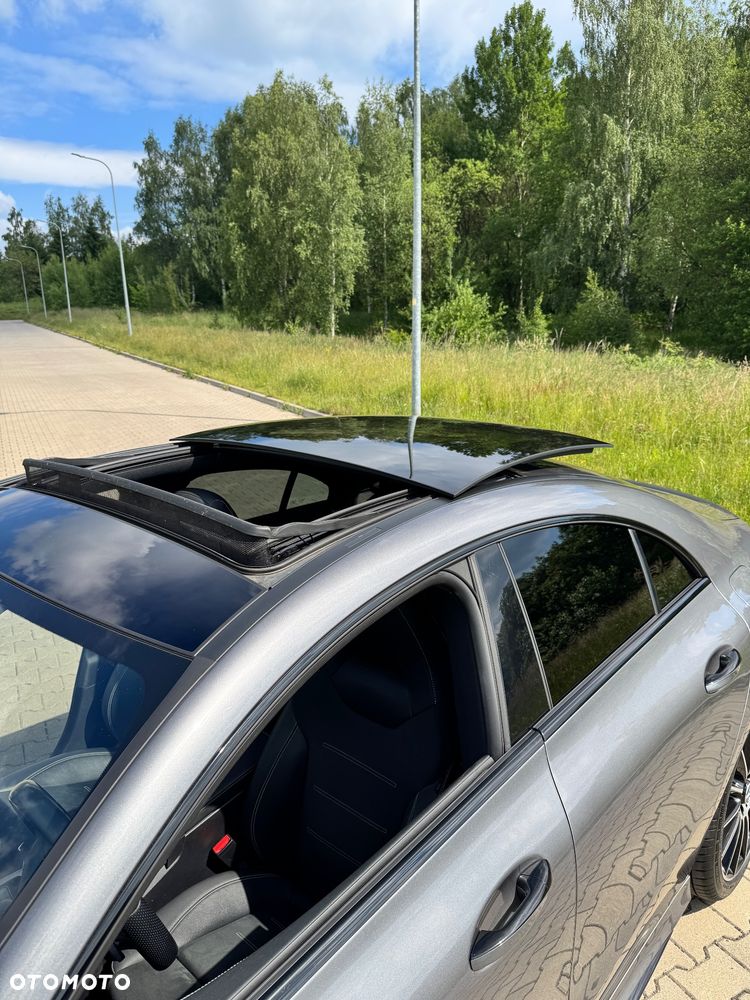 Mercedes-Benz CLA 250 4-Matic Edition 1 7G-DCT - 16