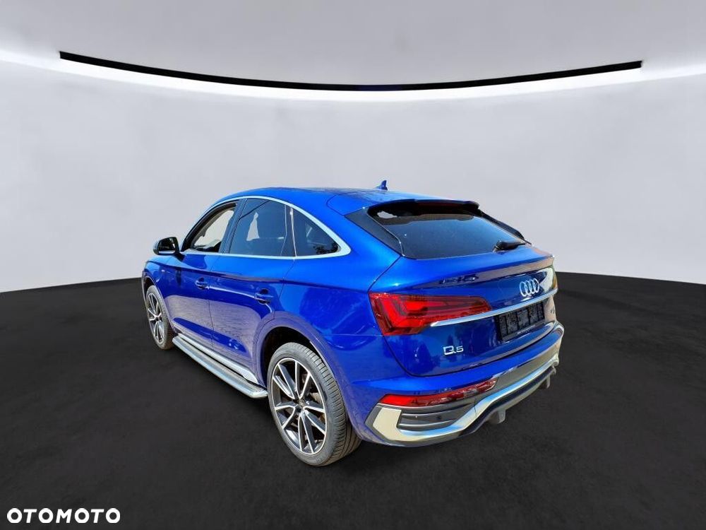 Audi Q5 Sportback - 3