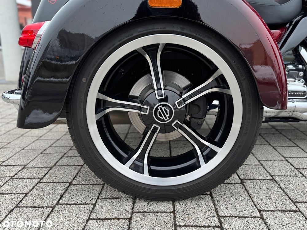 Harley-Davidson Tri Glide - 25