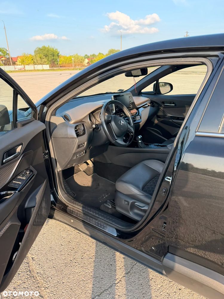 Toyota C-HR 1.8 Hybrid Executive - 11