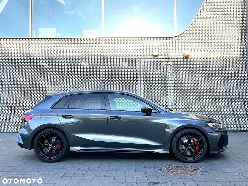 Audi RS3 Sportback - 2