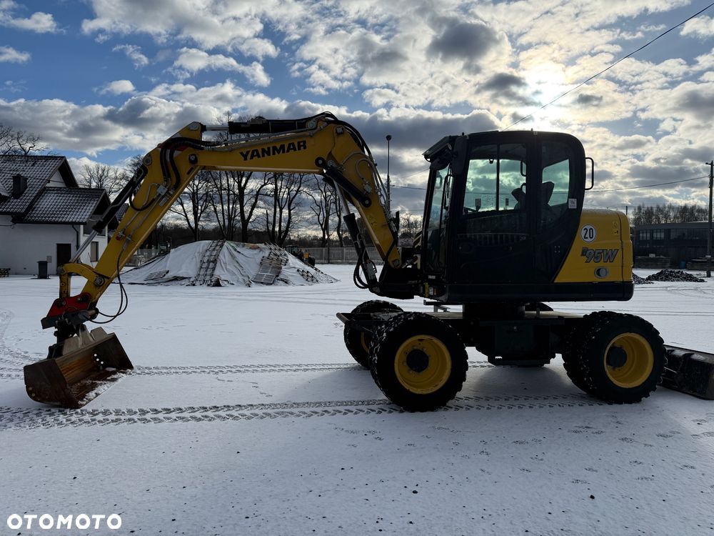 Yanmar Koparka kołowa B95W - 4
