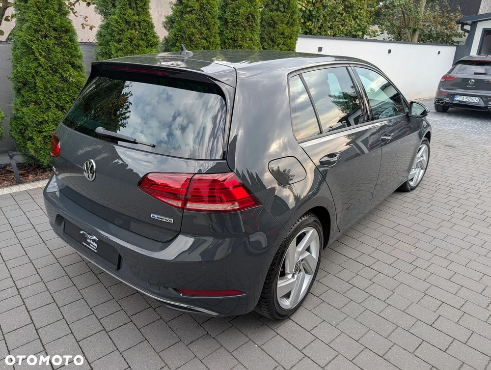 Volkswagen Golf - 14