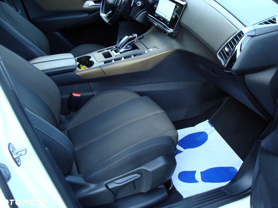 DS Automobiles DS 7 Crossback 1.6 PureTech GPF Grand Chic - 12