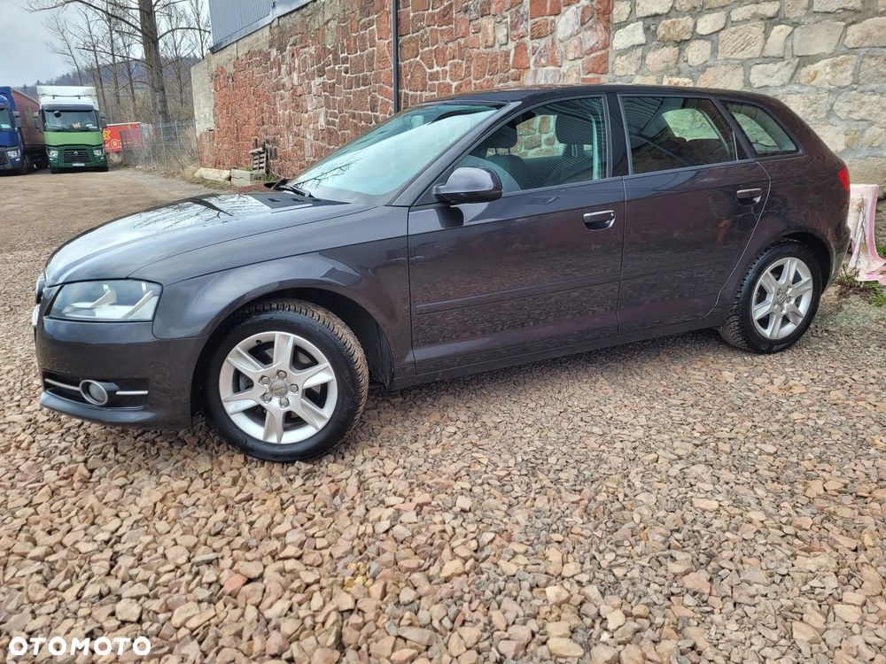 Audi A3 Sportback 1.4 TFSI Ambiente - 4