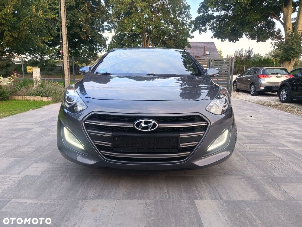 Hyundai i30 1.4 Passion Plus - 2