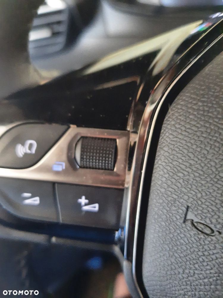 Peugeot 2008 PureTech 100 Active S&S BVM6 - 10