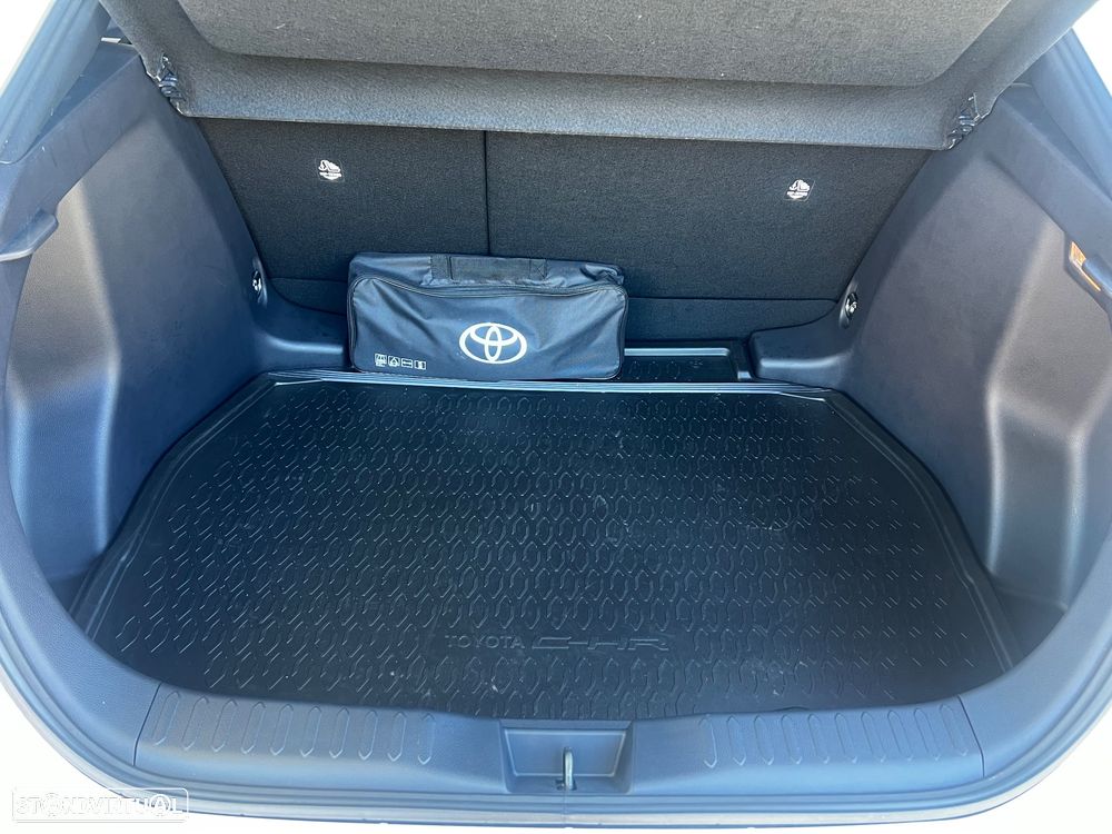 Toyota C-HR 1.8 Hybrid Lounge - 19