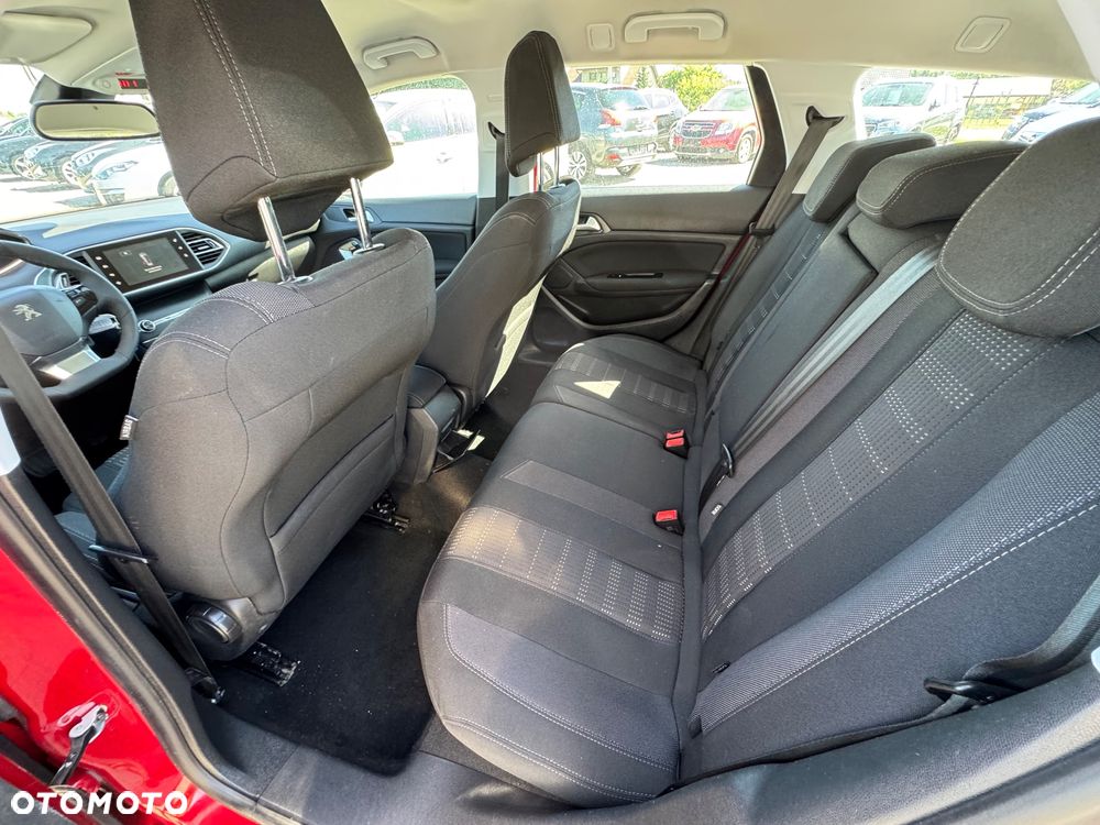Peugeot 308 SW e-HDi FAP 115 Stop&Start EGS6 Allure - 16