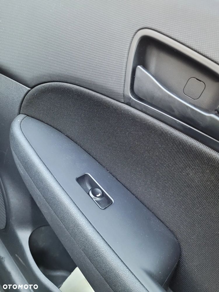 Hyundai i30 1.6 CRDi Base - 7