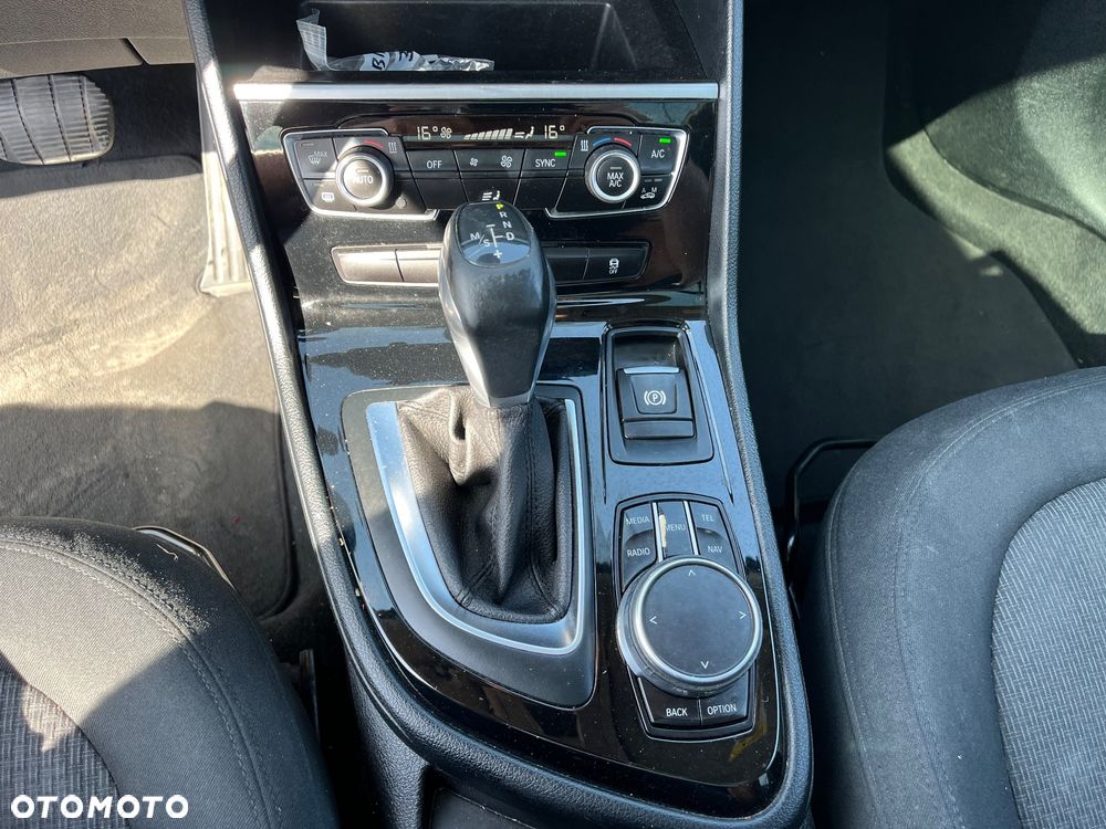 BMW Seria 2 220d Gran Tourer - 16