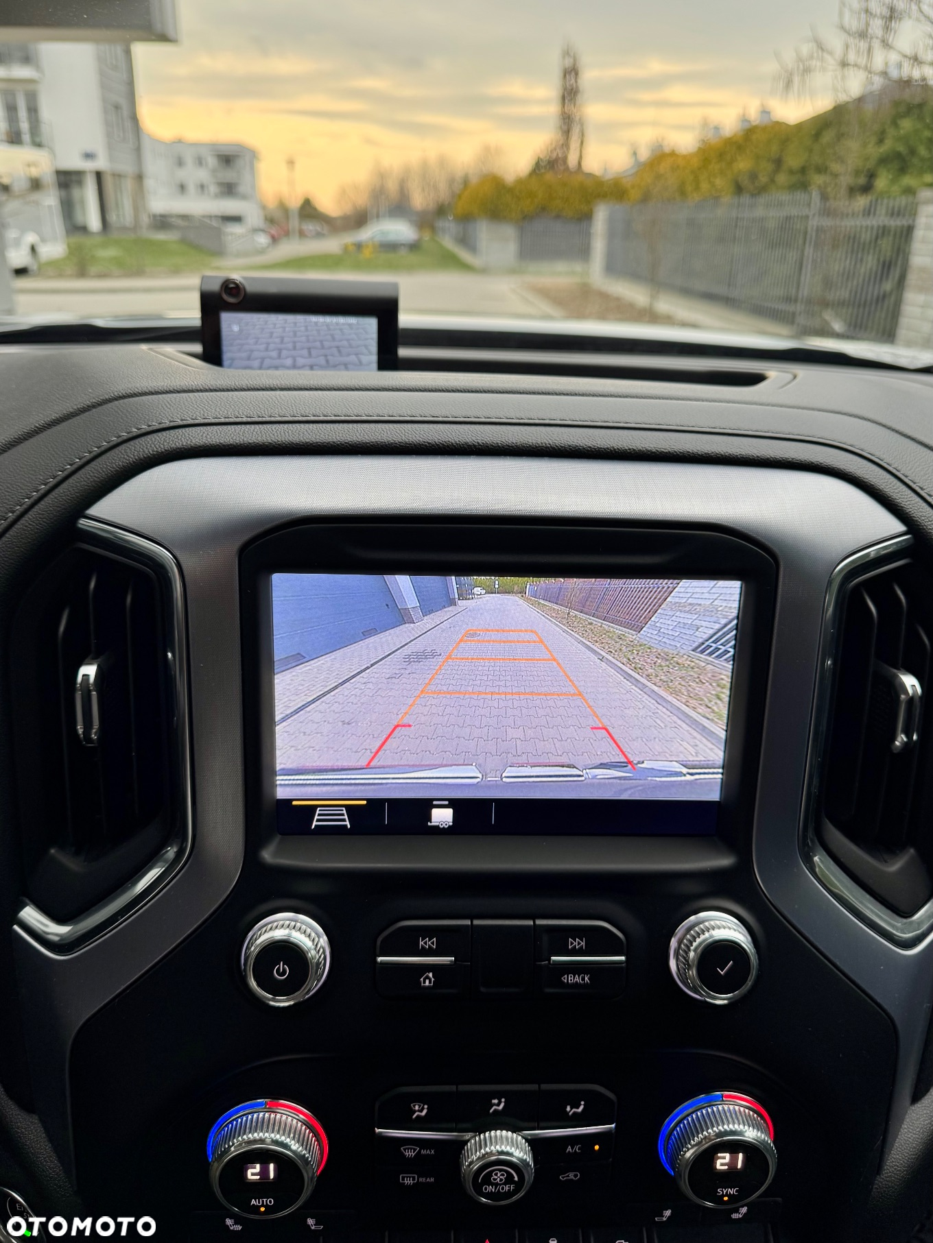 GMC Sierra - 34