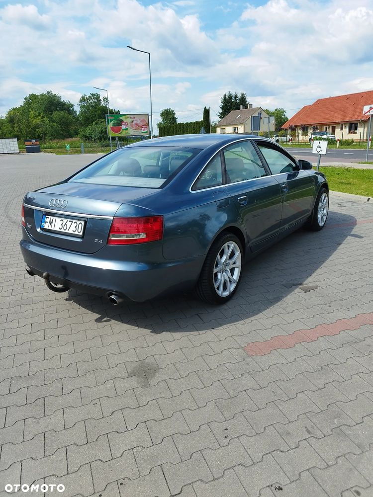 Audi A6 Limousine 2.4 - 4