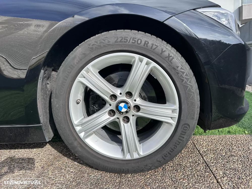 BMW 320 d Line Sport - 19