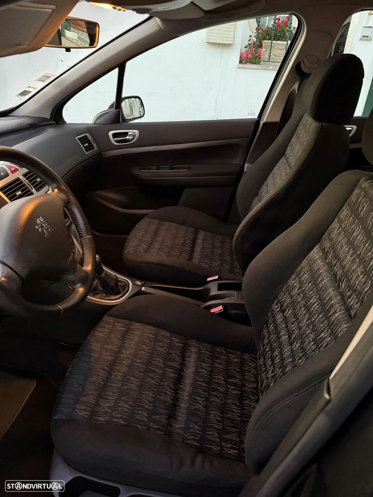 Peugeot 307 1.4 HDi Premium - 13