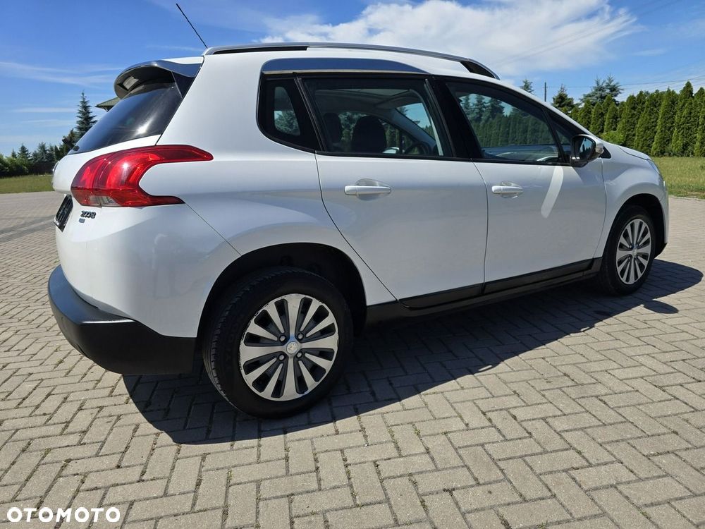 Peugeot 2008 - 10