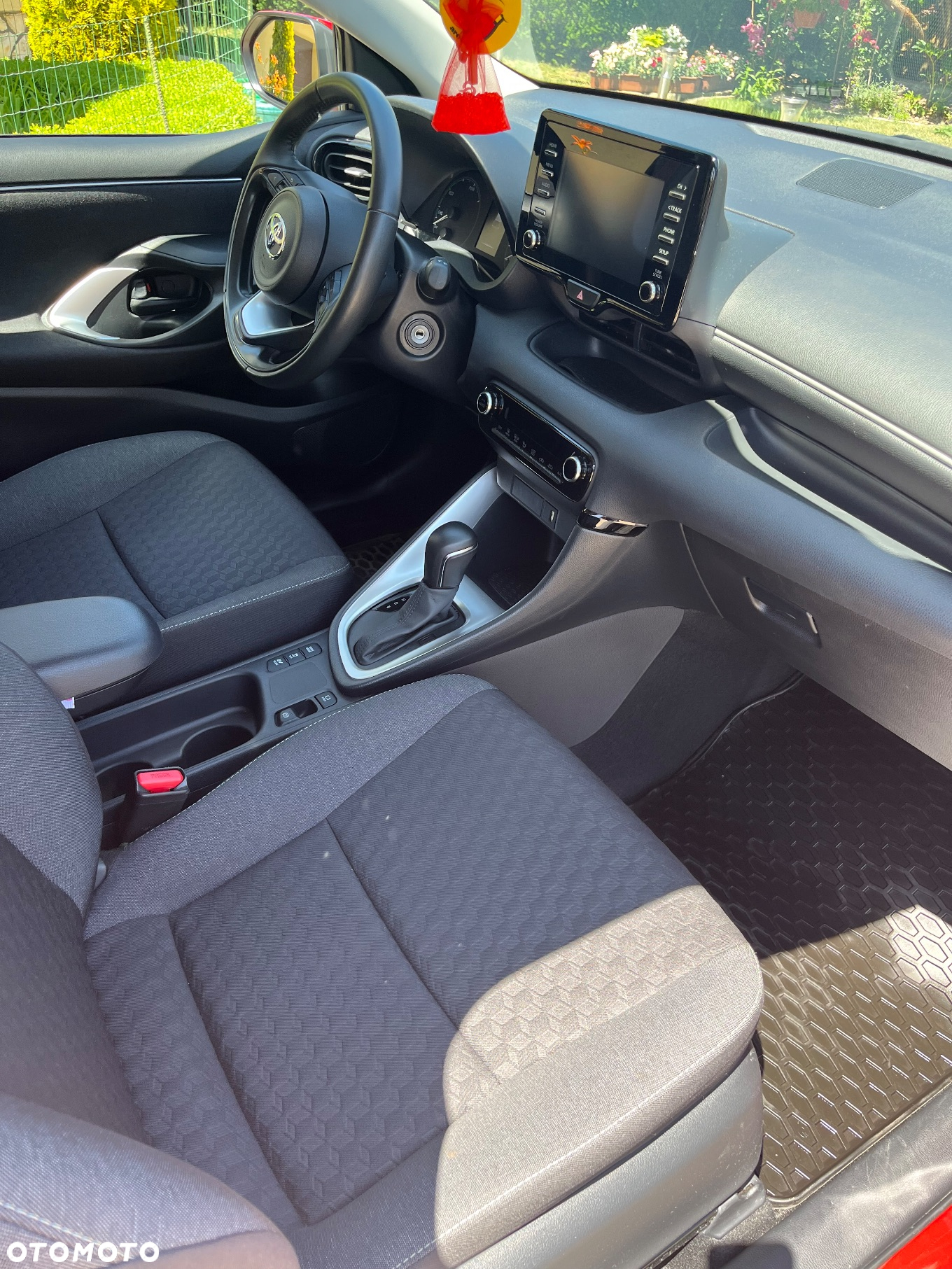 Toyota Yaris - 12