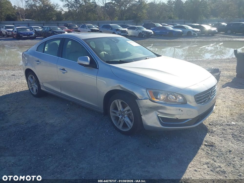 Volvo S60 - 2