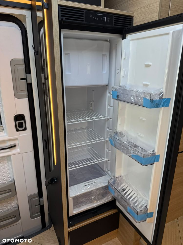 Ford Chausson 720 Titanium Line - 30