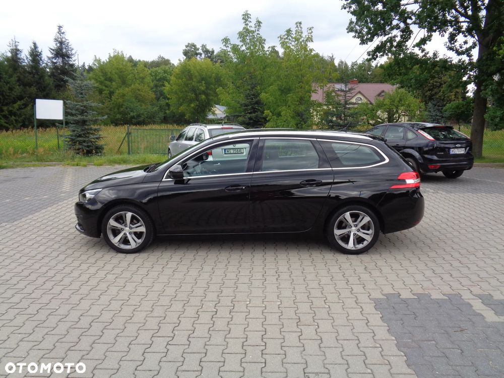 Peugeot 308 BlueHDi 130 EAT8 Stop & Start Active Business-Paket - 11