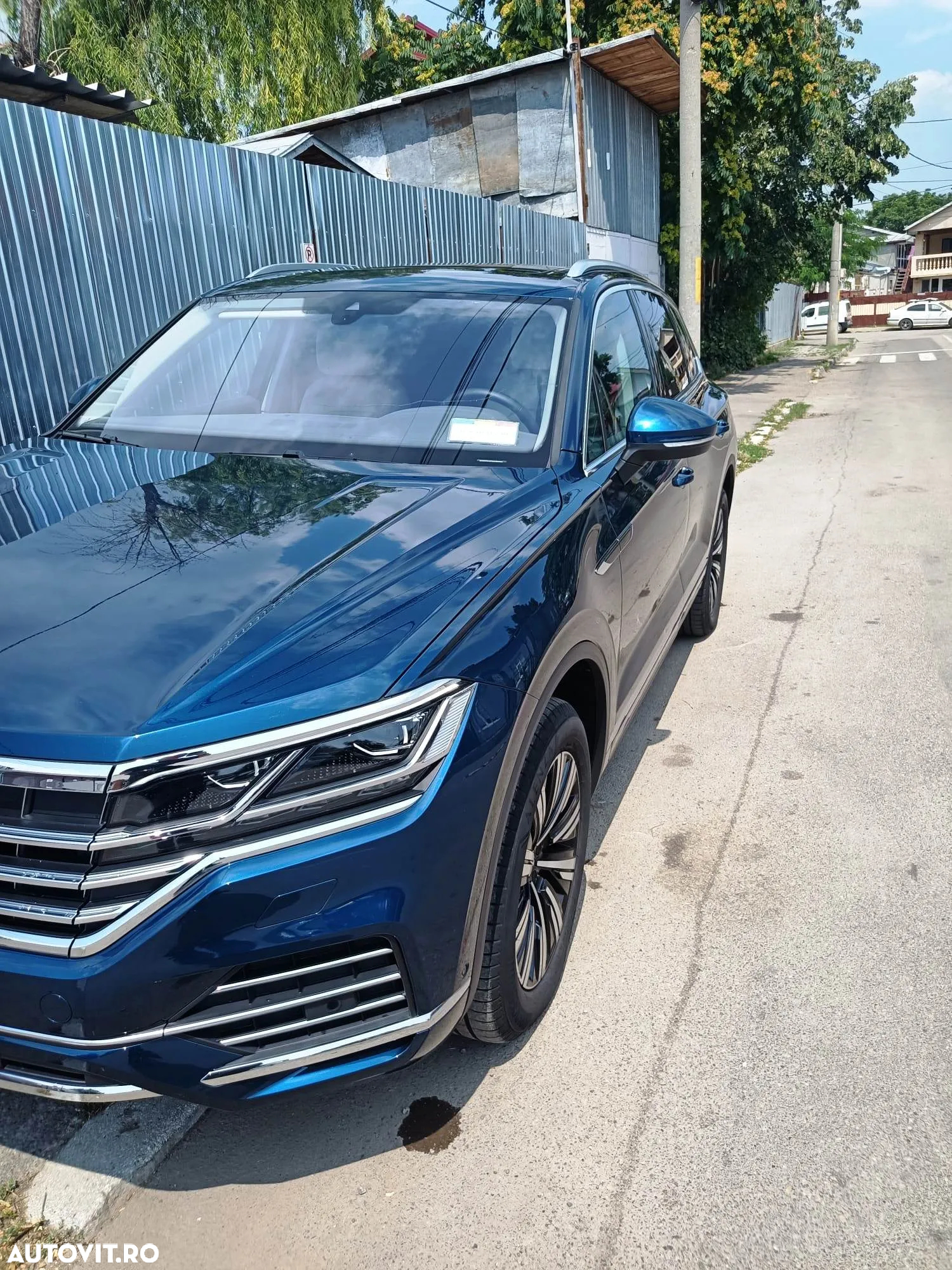 Volkswagen Touareg V6 TDI Elegance - 3