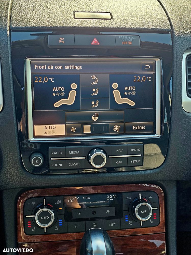 Volkswagen Touareg - 12