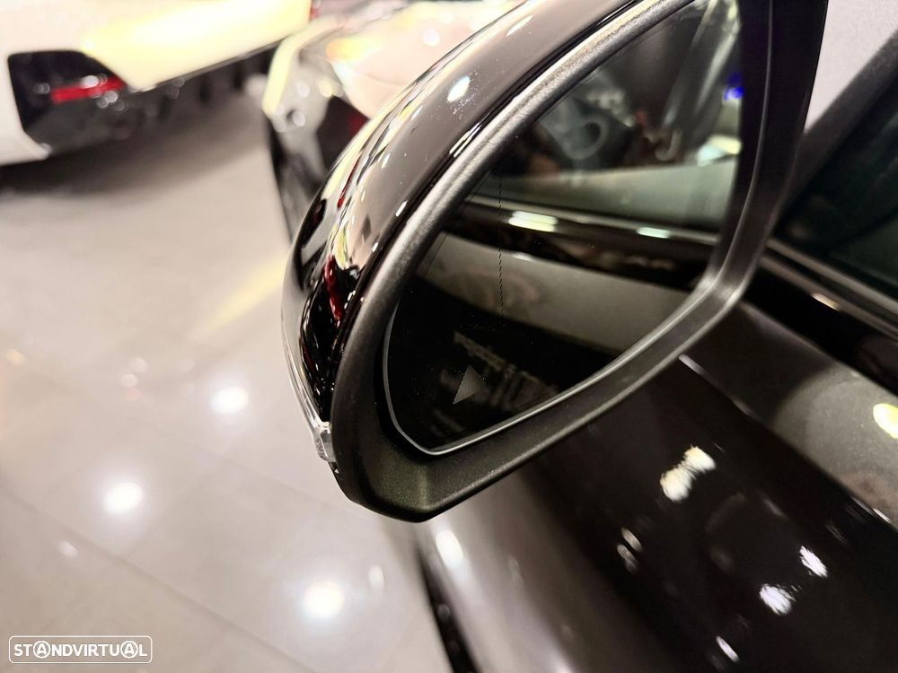 Mercedes-Benz C 300 e 9G-TRONIC AMG Line Advanced - 22