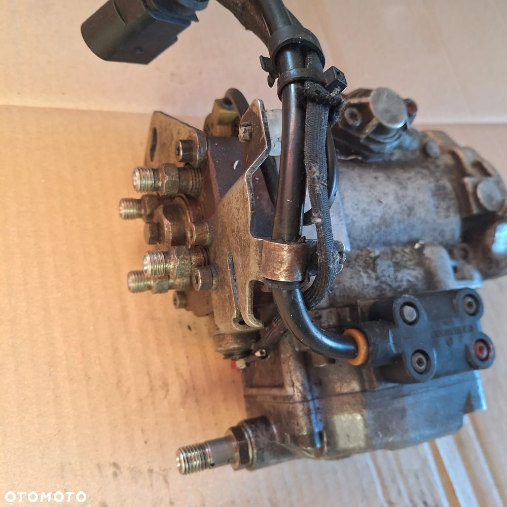 POMPA WTRYSKOWA PASSAT B4 VW GOLF 1.9 TDI  0460404994 - 4