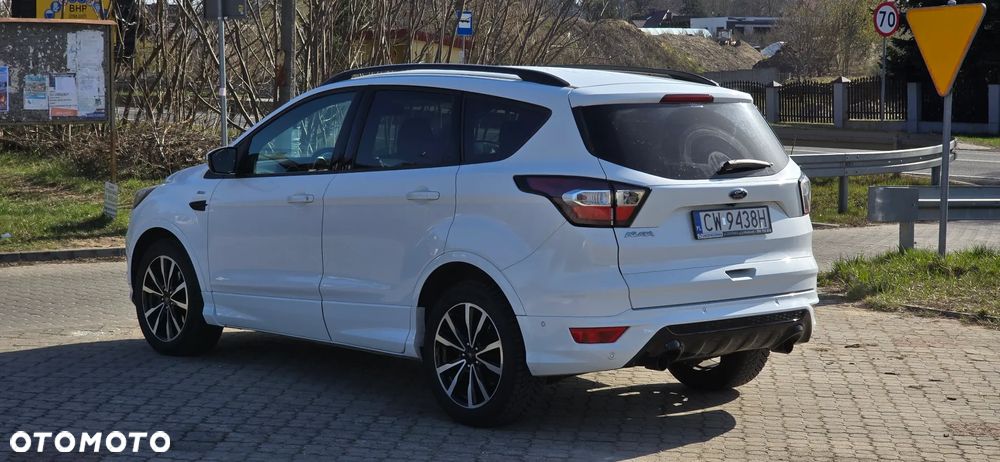 Ford Kuga 2.0 TDCi 2x4 ST-Line - 11