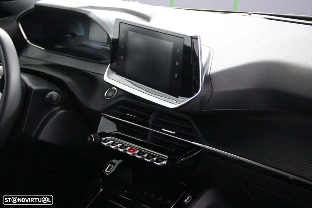Peugeot e-2008 Allure - 8