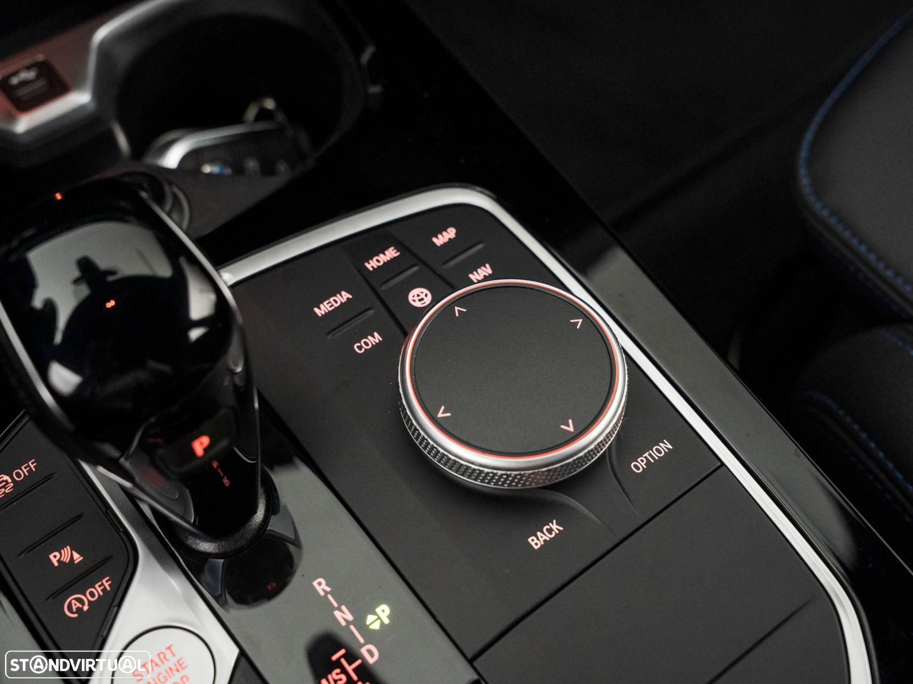 BMW 116 d Pack Desportivo M Auto - 24