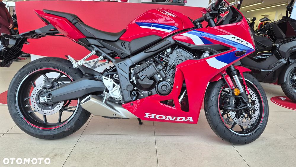 Honda CBR - 3