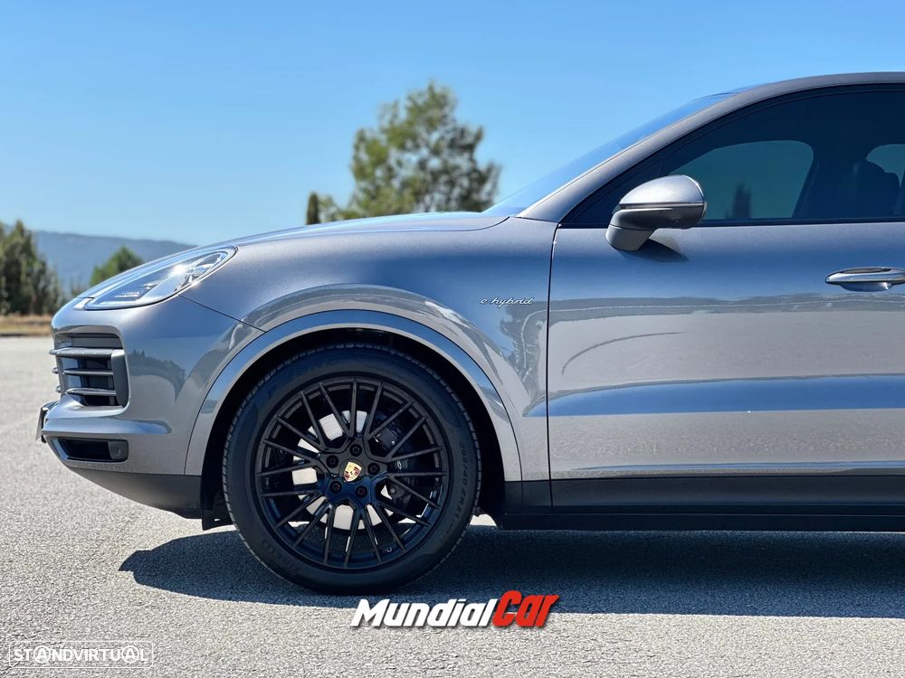 Porsche Cayenne Coupé E-Hybrid - 12