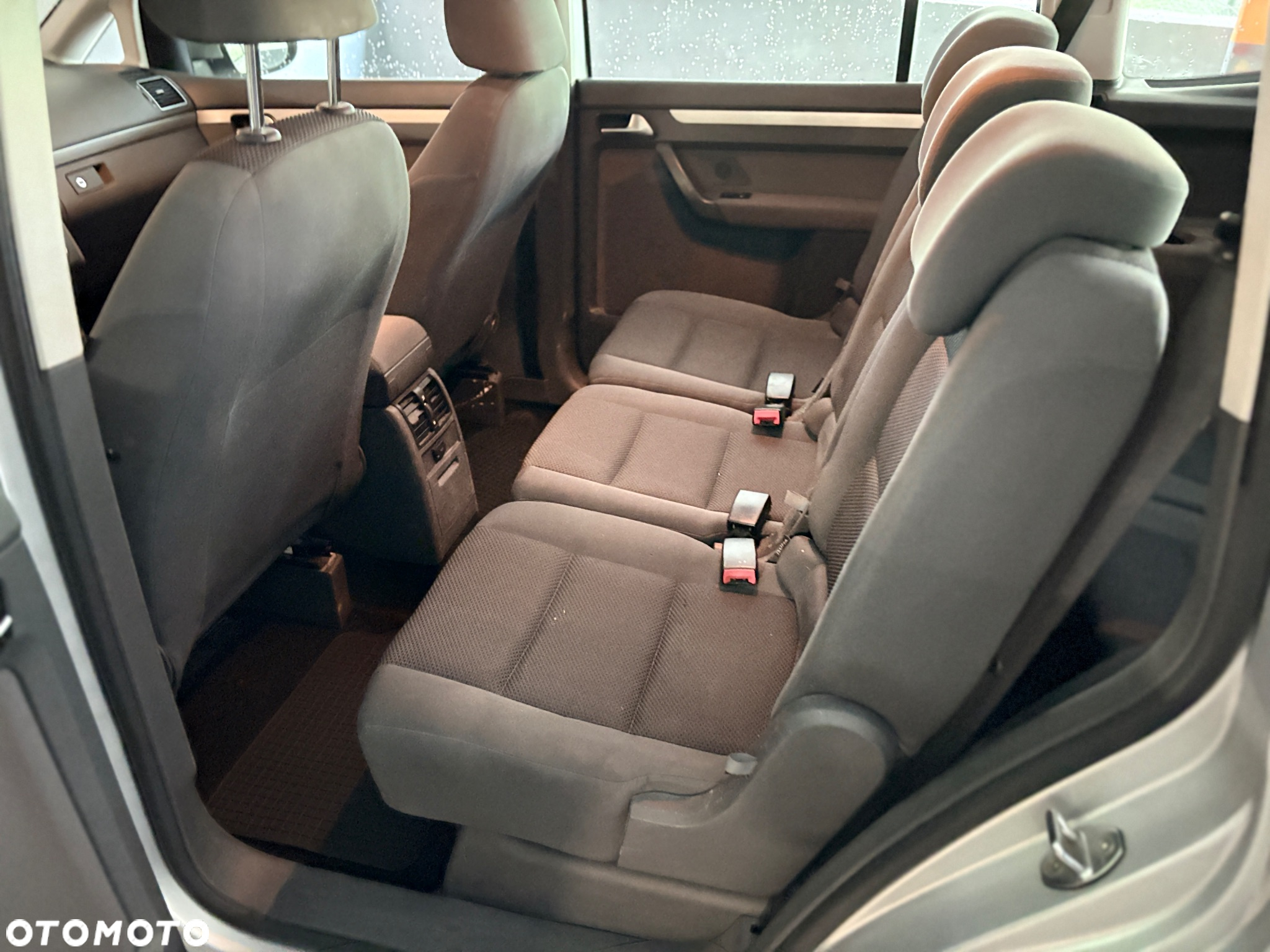 Volkswagen Touran 1.6 TDI DPF BlueMot Comfortline - 11
